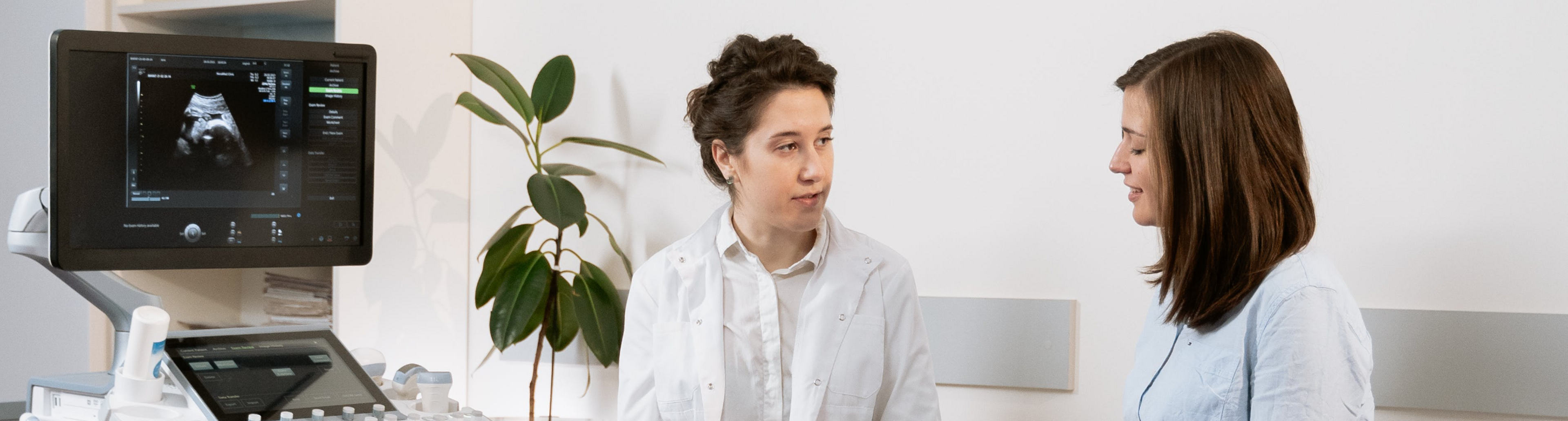 Women sitting next to healthtech